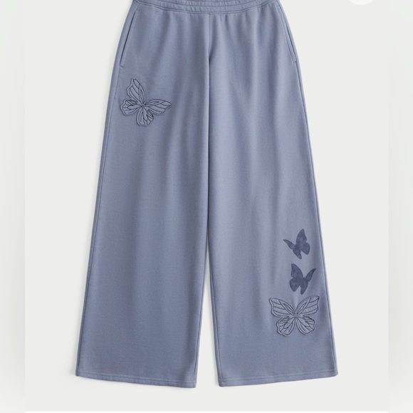 Hollister Pants - Hollister Feel Good Butterfly Graphic Baggy Sweatpants Grey Blue NWT Small long